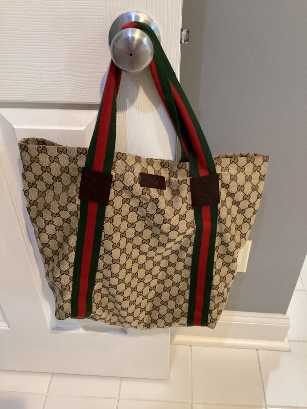 Gucci Tote Bag Ebony/Brown with Red/Green Handles